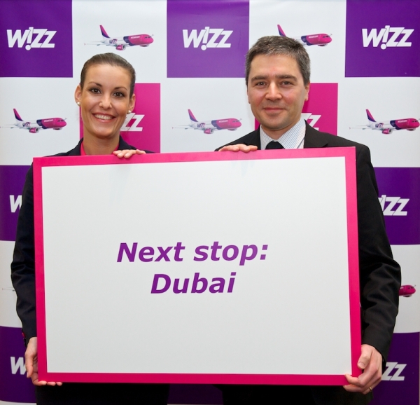 Gyorgy Abran - Chief Commercial Officer Wizz Air si Zsuza - cabin crew Wizz Air